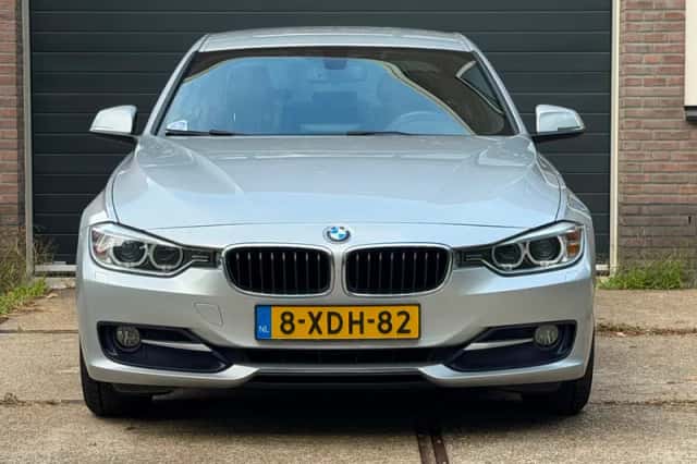BMW 3-Serie (2014) thumbnail 2