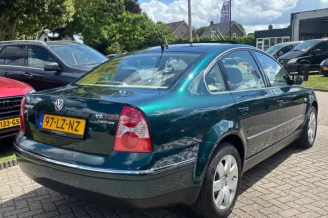 Volkswagen Passat (2003) thumbnail 6