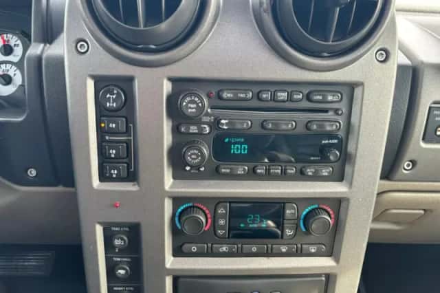 Hummer H2 (2003) thumbnail 13