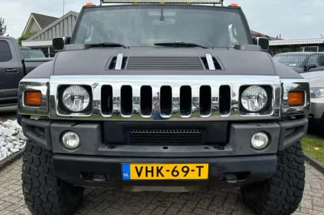 Hummer H2 (2005) thumbnail 2