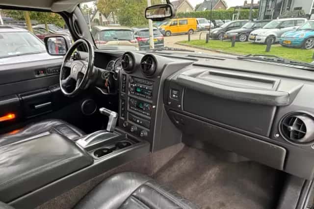 Hummer H2 (2005) thumbnail 11