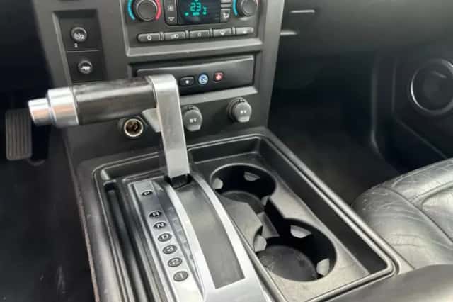 Hummer H2 (2005) thumbnail 17