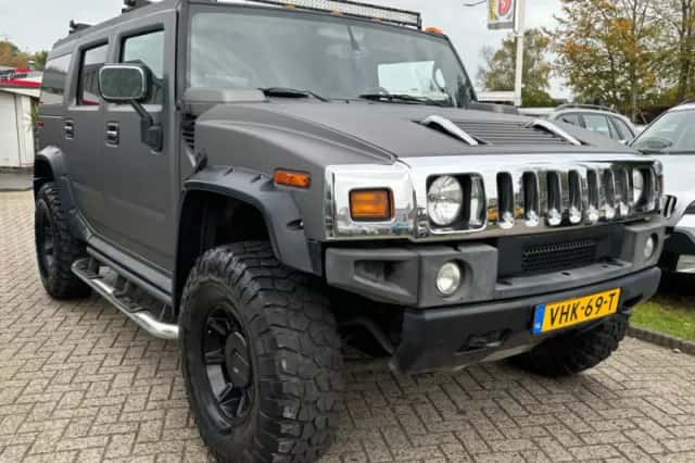 Hummer H2 (2005) thumbnail 3