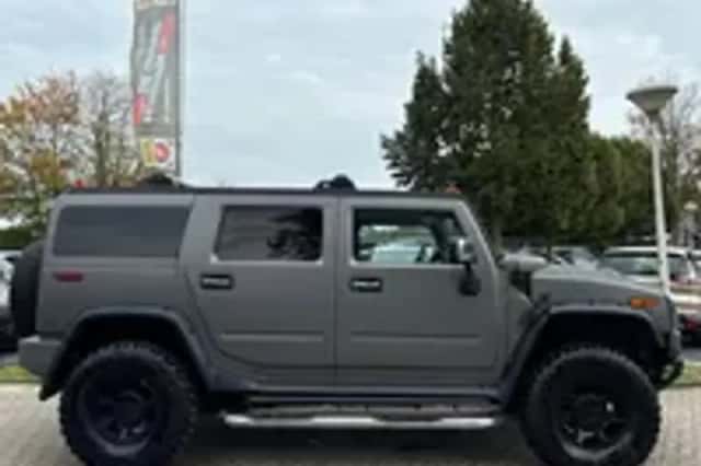 Hummer H2 (2005) thumbnail 21