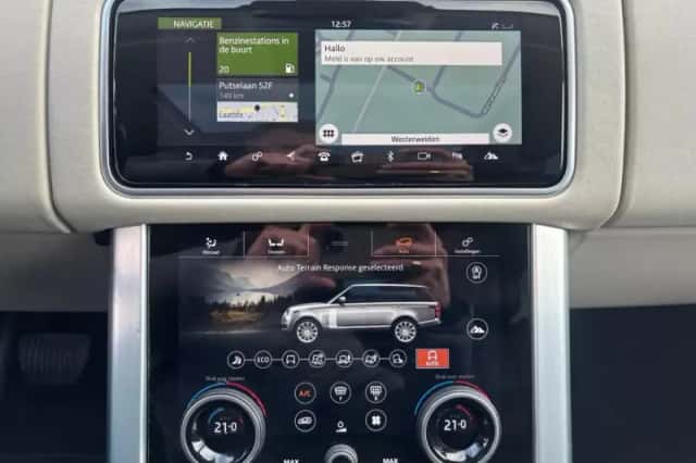 Land Rover Range Rover (2018) thumbnail 16