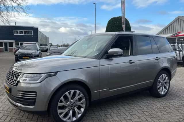 Land Rover Range Rover (2018) thumbnail 5