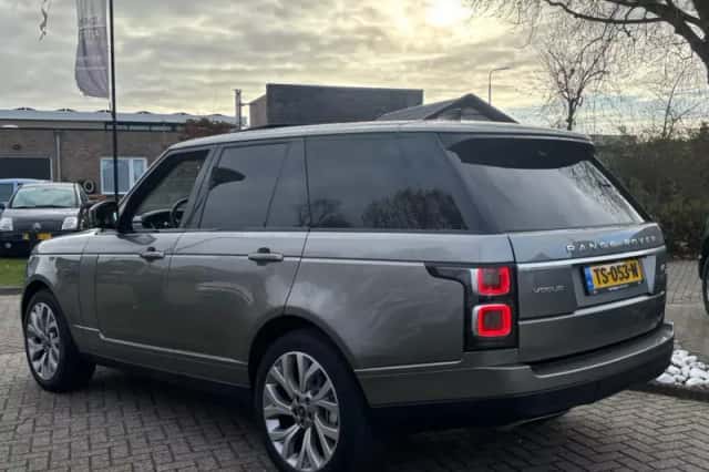 Land Rover Range Rover (2018) thumbnail 9