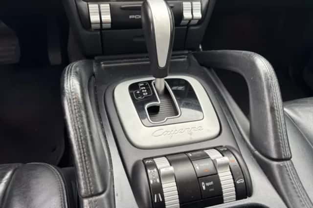 Porsche Cayenne (2005) thumbnail 18