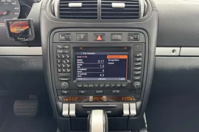 Porsche Cayenne (2005) thumbnail 19