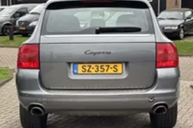 Porsche Cayenne (2005) thumbnail 25