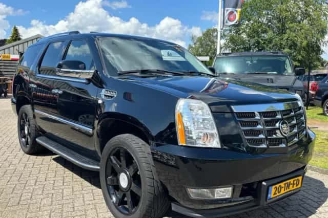 Cadillac Escalade (2006) thumbnail 3