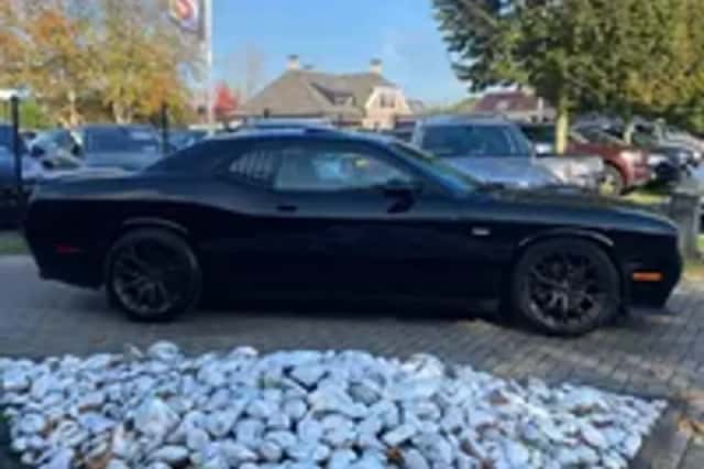 Dodge Challenger (2015) thumbnail 27