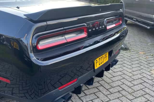 Dodge Challenger (2015) thumbnail 6