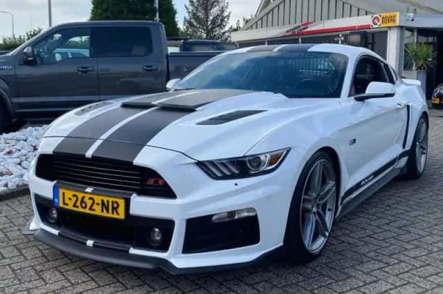 Ford Mustang (2015)