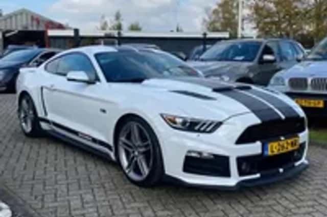 Ford Mustang (2015) thumbnail 27
