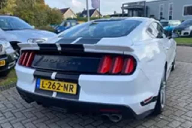 Ford Mustang (2015) thumbnail 29