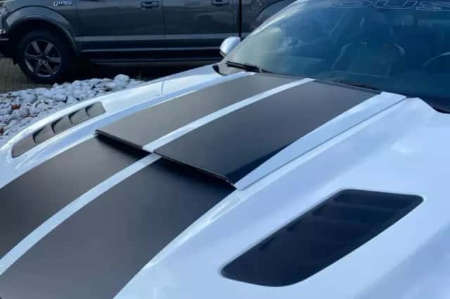 Ford Mustang (2015) thumbnail 9