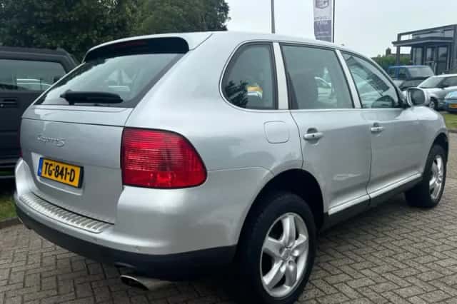 Porsche Cayenne (2004) thumbnail 20