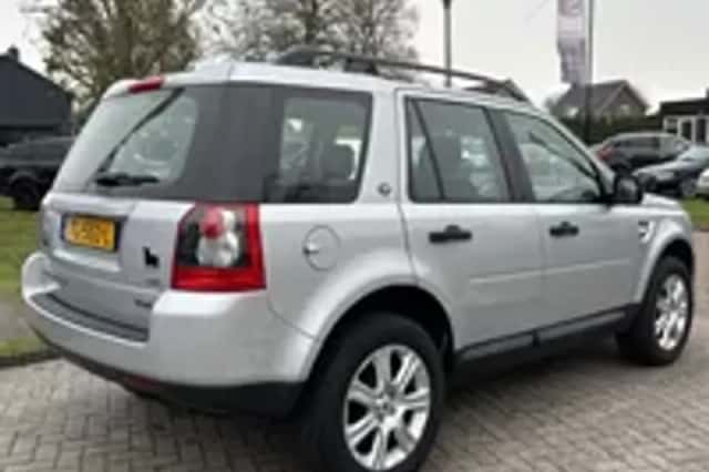Land Rover Freelander (2009) thumbnail 22