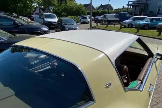 Buick Riviera Boattail (1973) thumbnail 12