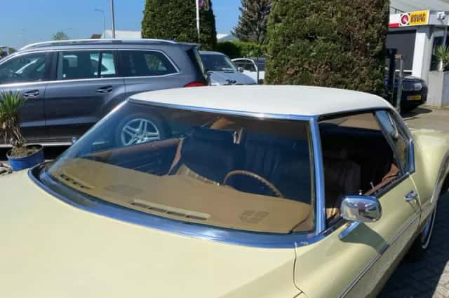 Buick Riviera Boattail (1973) thumbnail 13