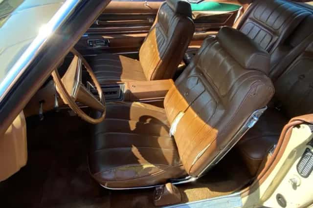 Buick Riviera Boattail (1973) thumbnail 17