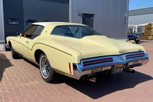 Buick Riviera Boattail (1973) thumbnail 8