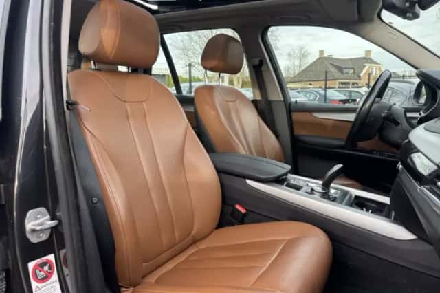 BMW X5 (2014) thumbnail 15