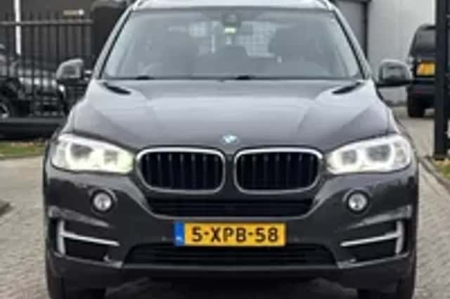 BMW X5 (2014) thumbnail 23