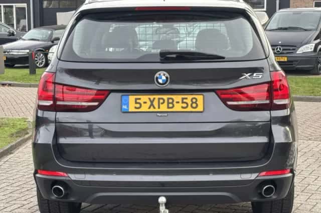 BMW X5 (2014) thumbnail 6