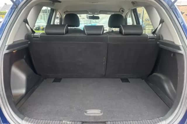 Kia Venga (2010) thumbnail 18