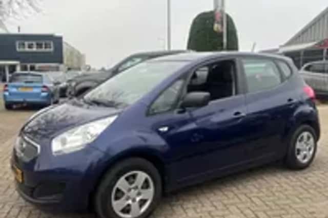 Kia Venga (2010) thumbnail 20