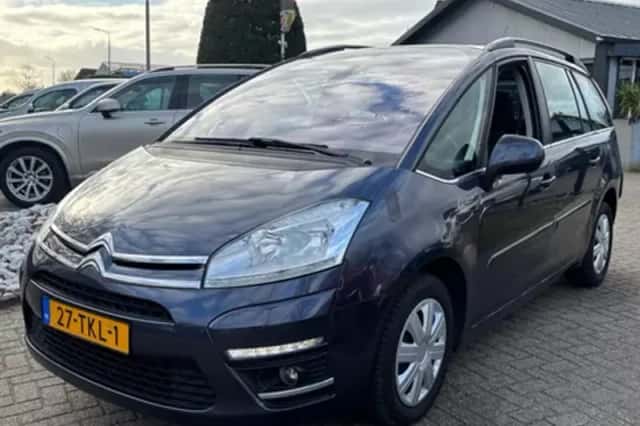 Kia Venga (2010) thumbnail 24