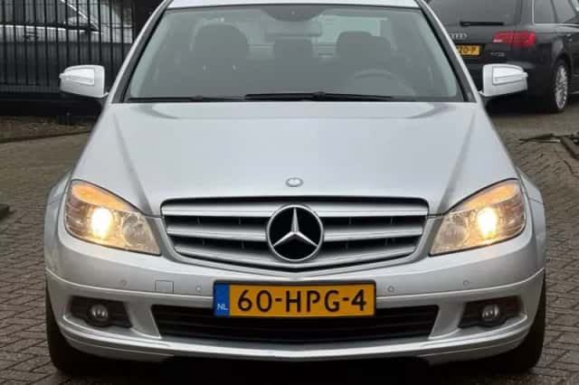 Mercedes-Benz C-Klasse (2007) thumbnail 2