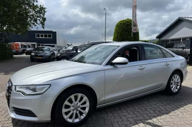 Audi A6 (2011) thumbnail 8