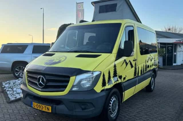 Mercedes-Benz Sprinter (2016) thumbnail 1