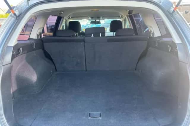 Subaru Legacy (2013) thumbnail 17
