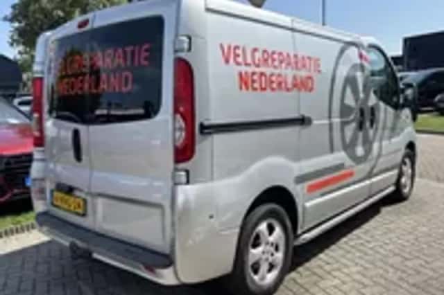 Opel Vivaro (2011) thumbnail 18