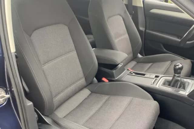 Volkswagen Passat (2015) thumbnail 19
