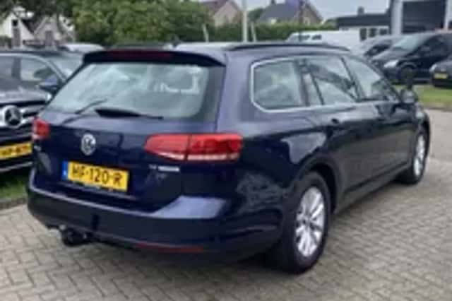Volkswagen Passat (2015) thumbnail 26