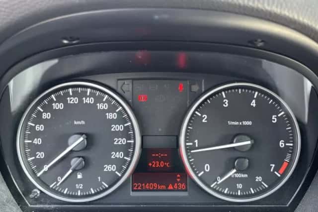 BMW 3-Serie (2010) thumbnail 19