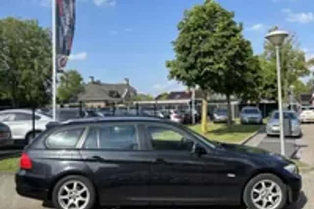 BMW 3-Serie (2010) thumbnail 24