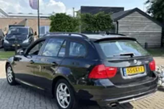 BMW 3-Serie (2010) thumbnail 26