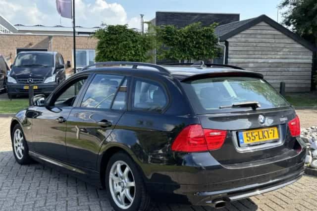 BMW 3-Serie (2010) thumbnail 6