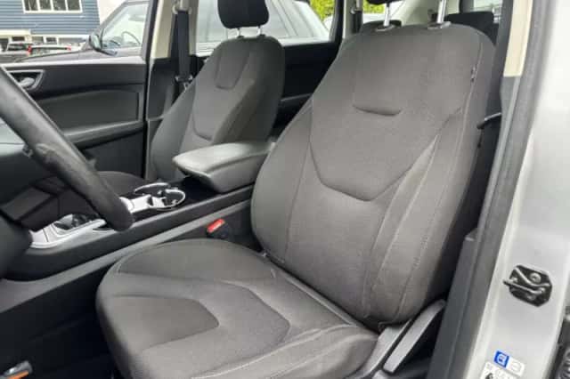 Ford S-Max (2017) thumbnail 15