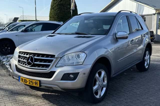 Mercedes-Benz ML-Klasse (2008) thumbnail 1