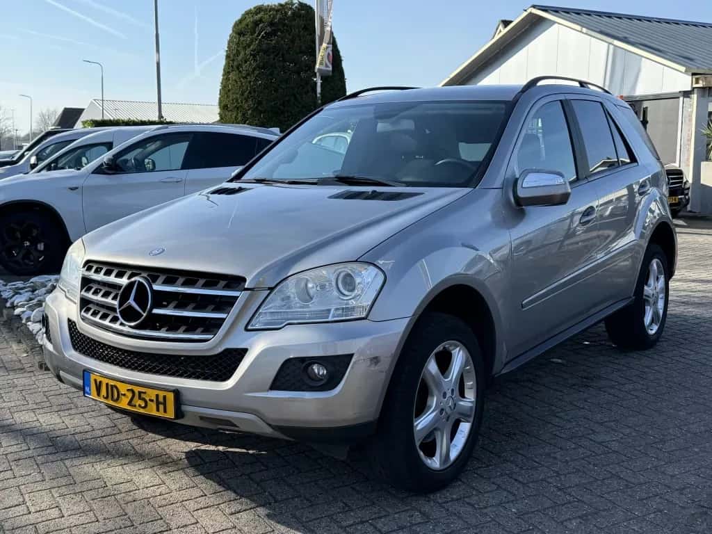 Mercedes-Benz ML-Klasse (2008) — foto 1