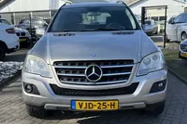 Mercedes-Benz ML-Klasse (2008) thumbnail 11