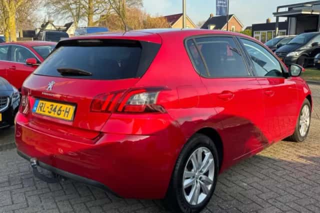 Peugeot 308 (2018) thumbnail 5