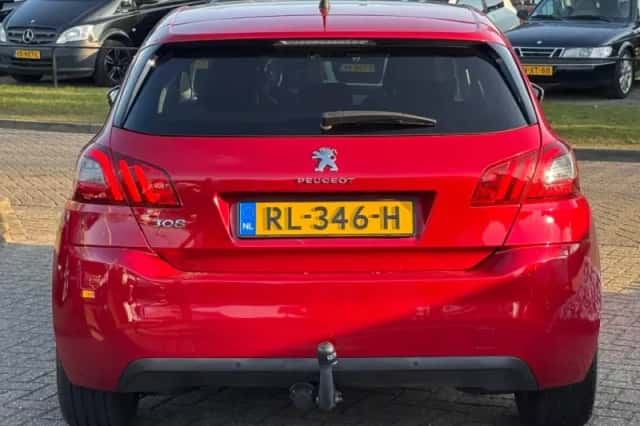 Peugeot 308 (2018) thumbnail 6